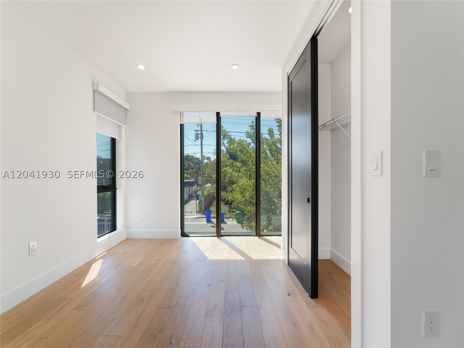 227 NW 39th St