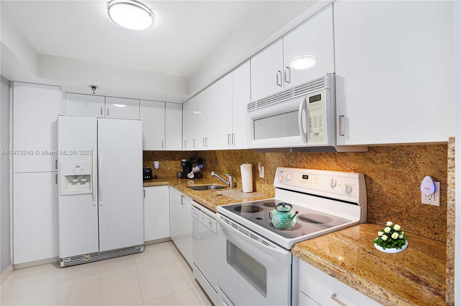 WATERVIEW CONDO - Residential Lease