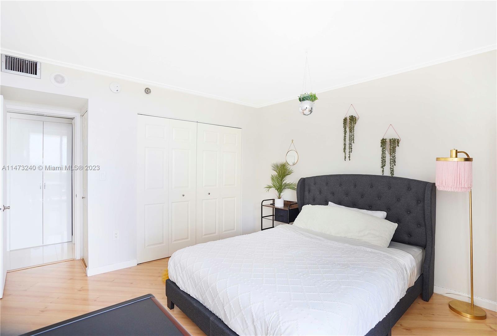 WATERVIEW CONDO - Residential Lease