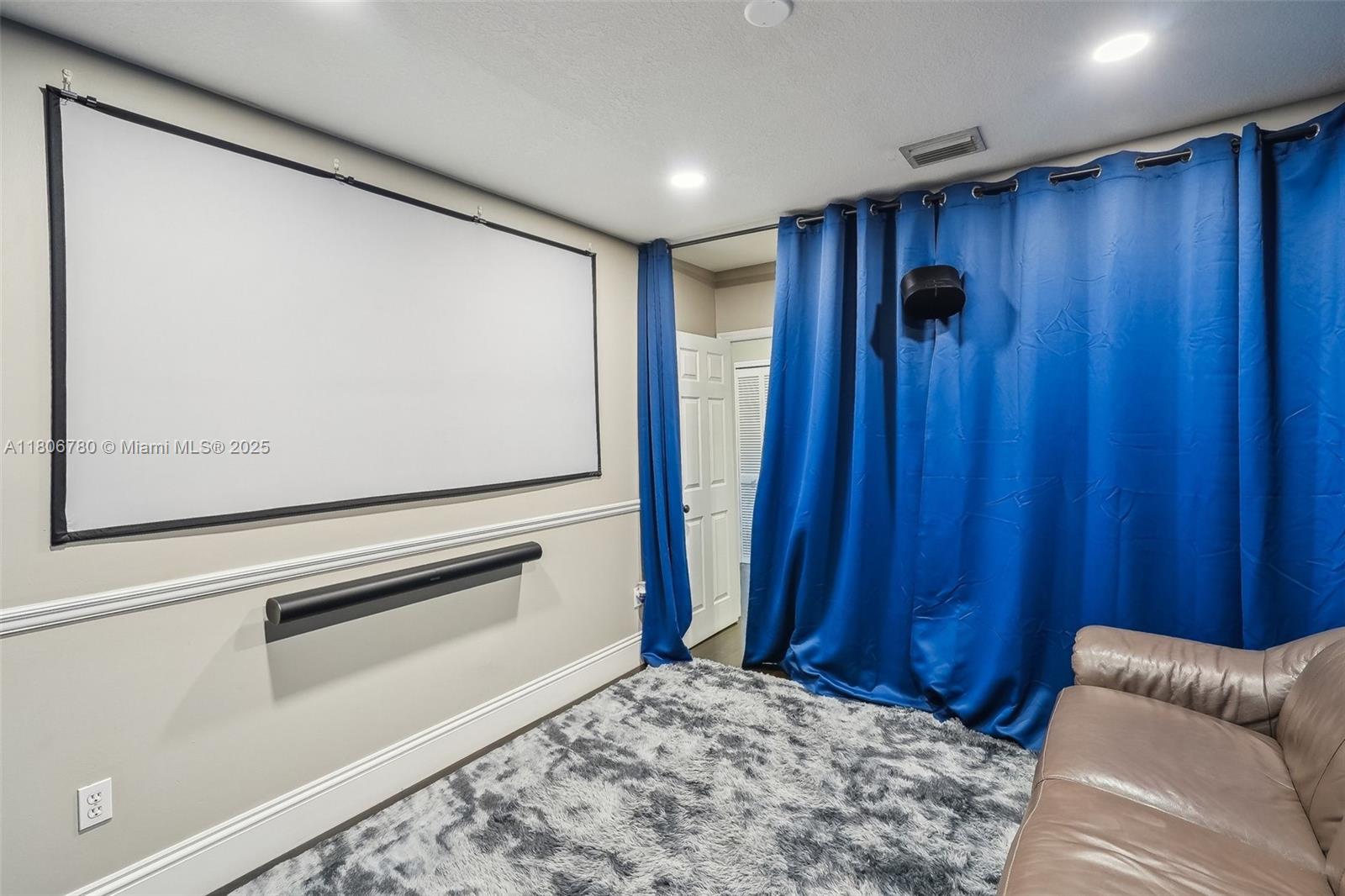 POINCIANA GARDENS - Residential