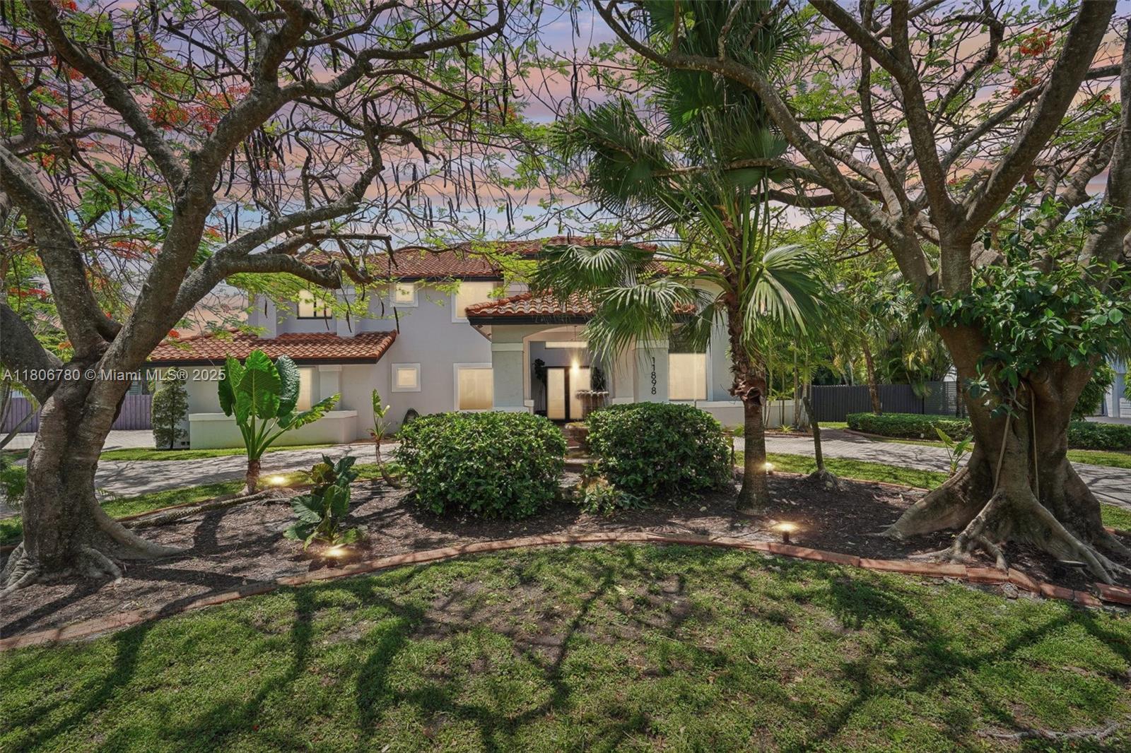 POINCIANA GARDENS - Residential