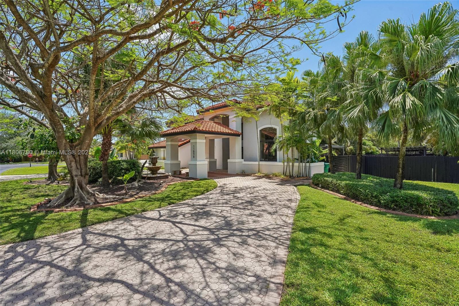 POINCIANA GARDENS - Residential