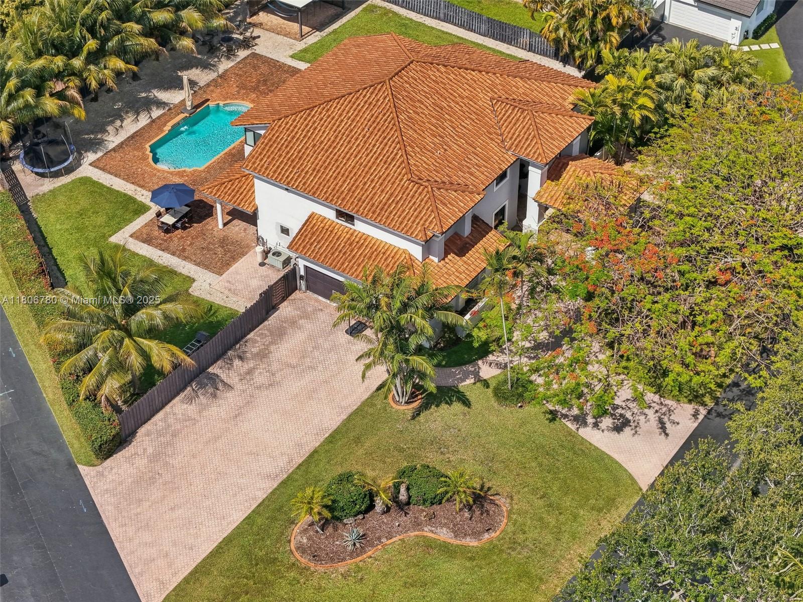 POINCIANA GARDENS - Residential