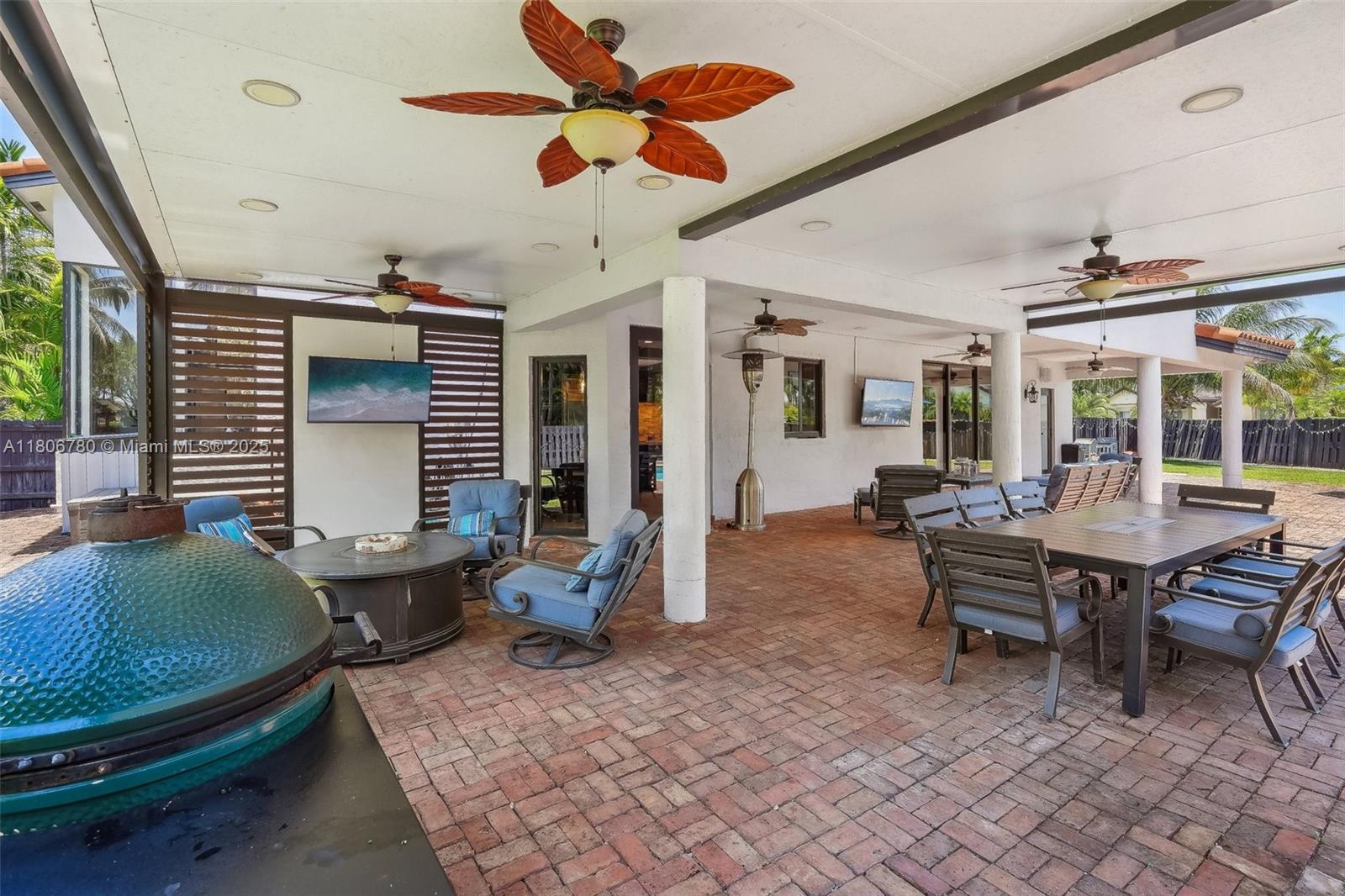 POINCIANA GARDENS - Residential