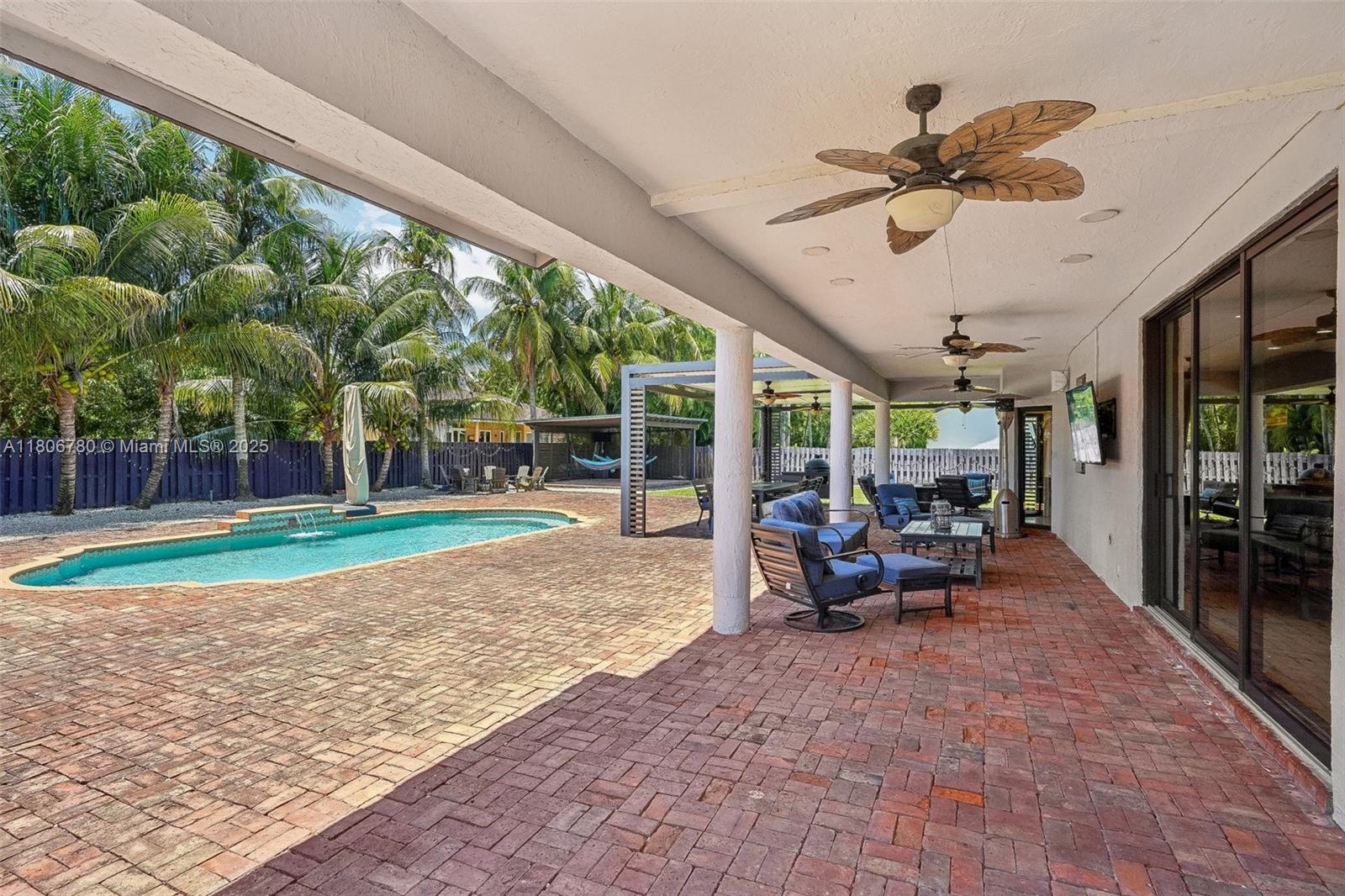 POINCIANA GARDENS - Residential