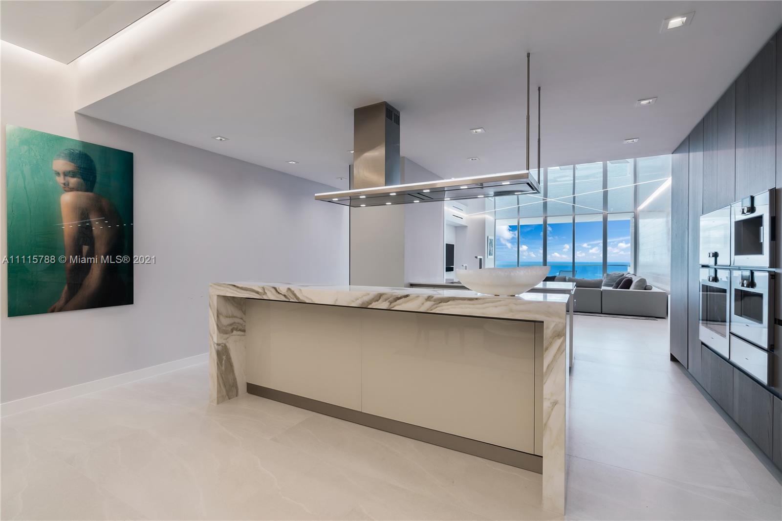 Turnberry Ocean Club - Residential