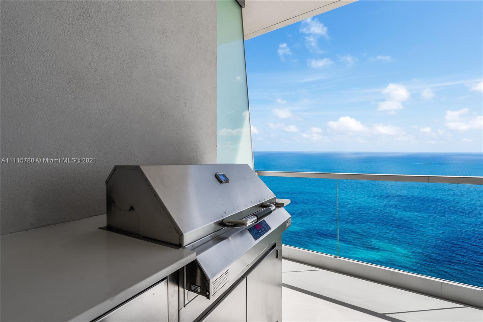 Turnberry Ocean Club - Residential