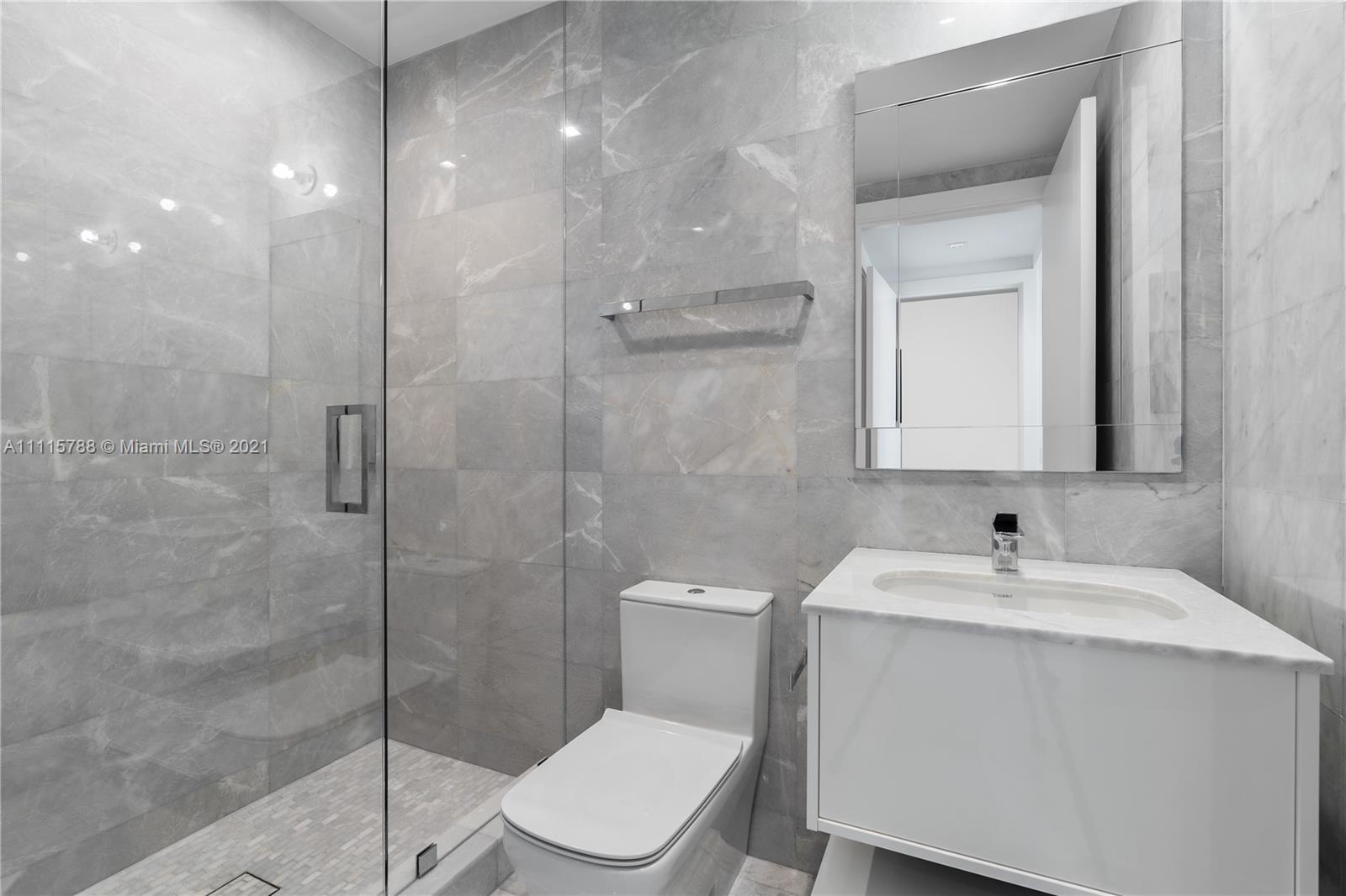 Turnberry Ocean Club - Residential