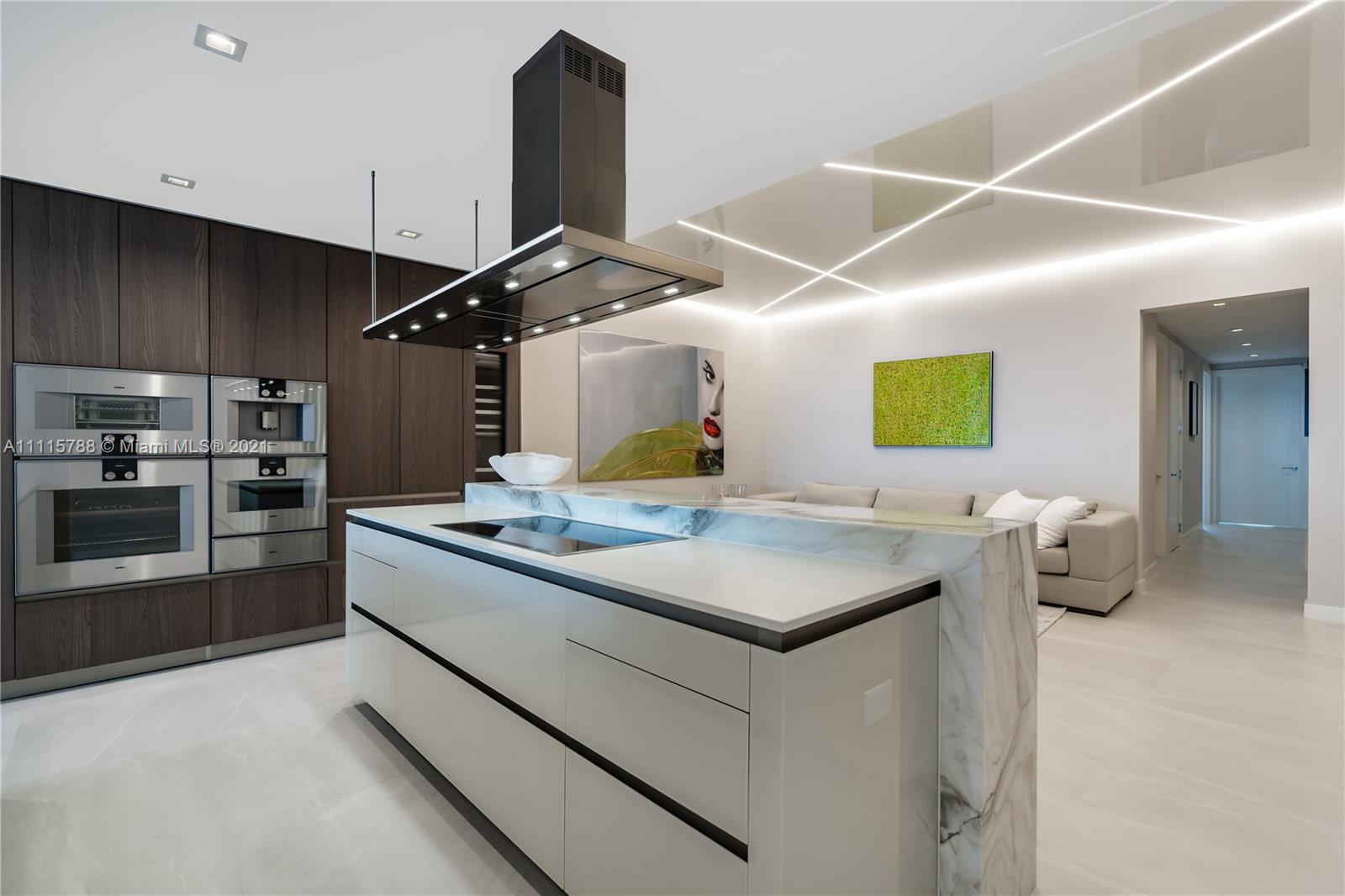 Turnberry Ocean Club - Residential