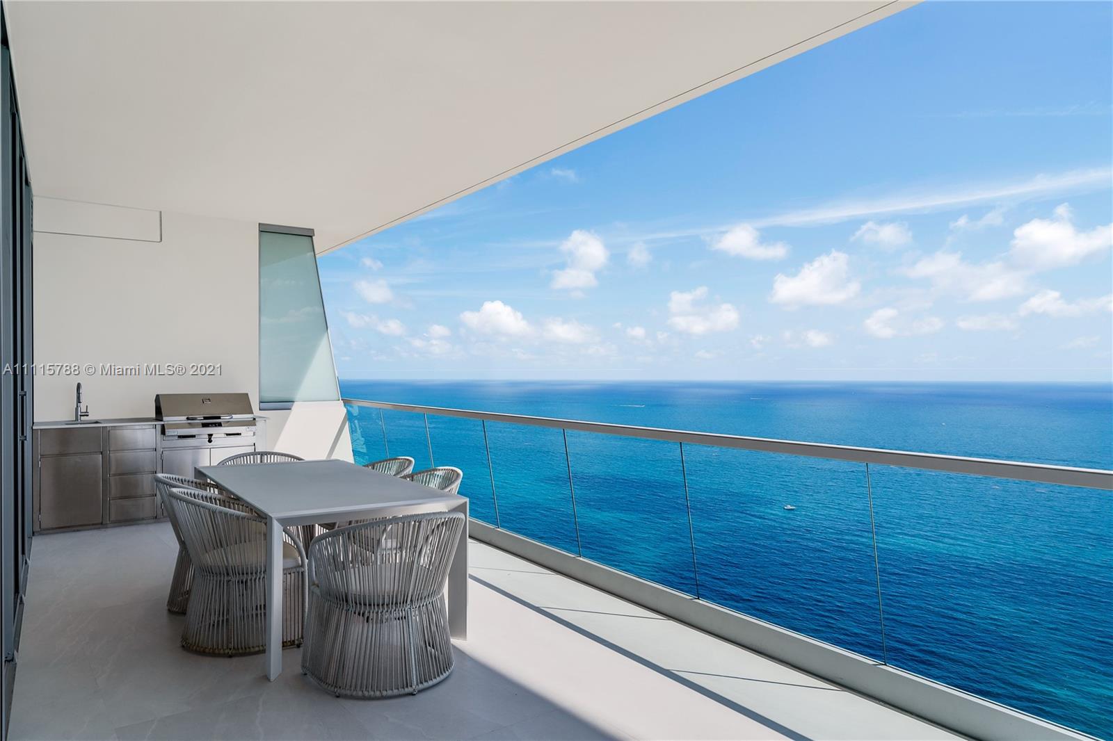 Turnberry Ocean Club - Residential