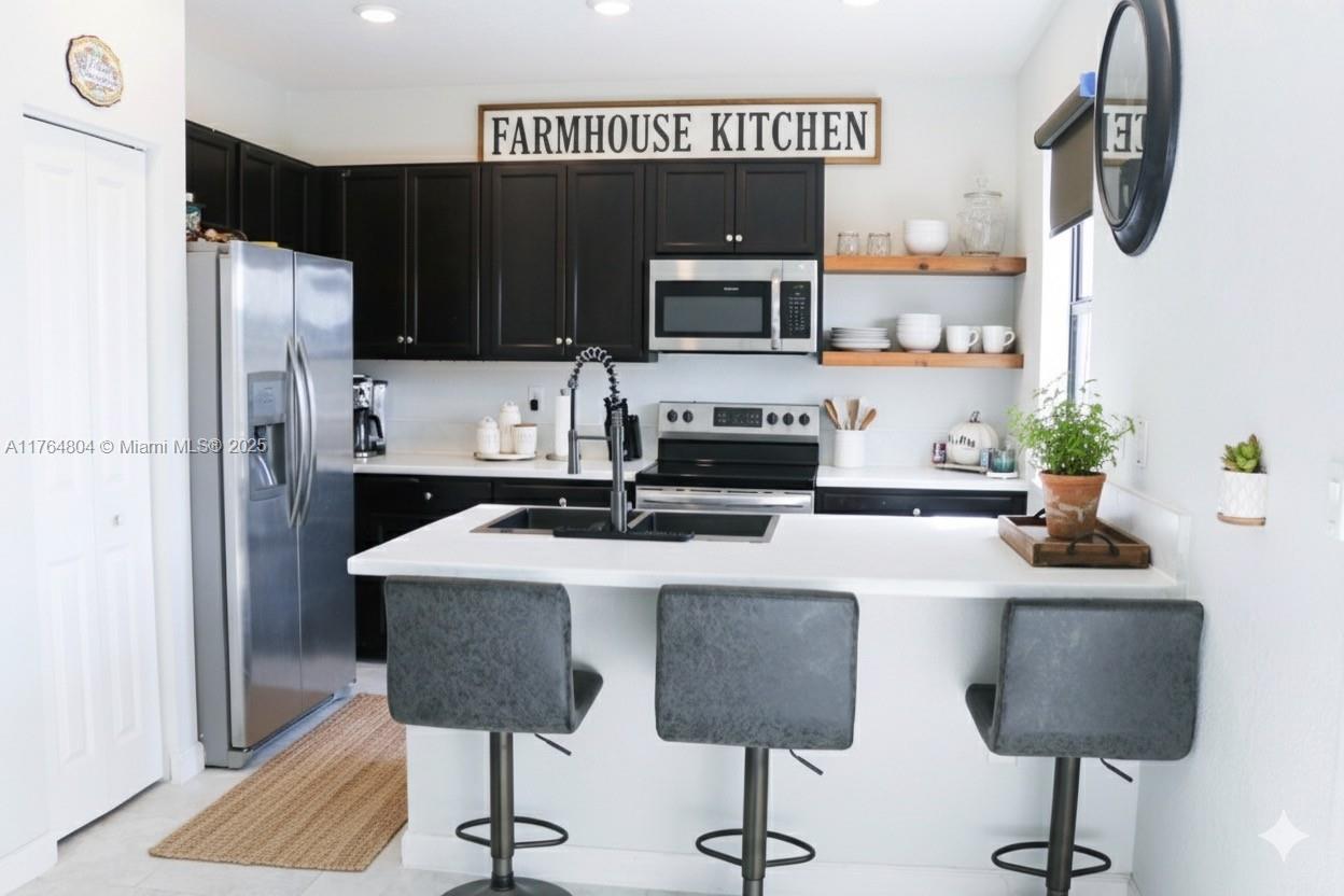 COCO PALM VILLAS - Residential