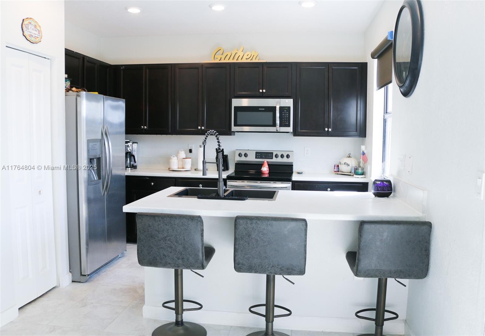 COCO PALM VILLAS - Residential