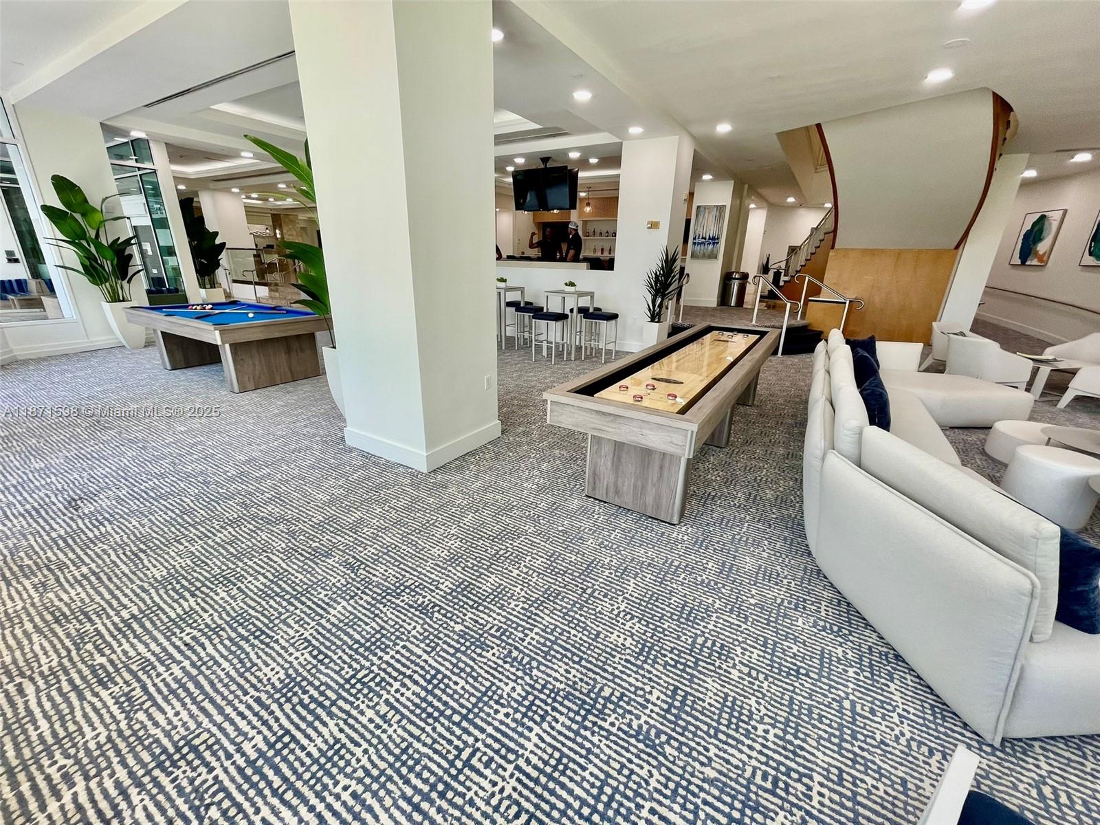 GALLERY ONE CONDO - Residential Lease