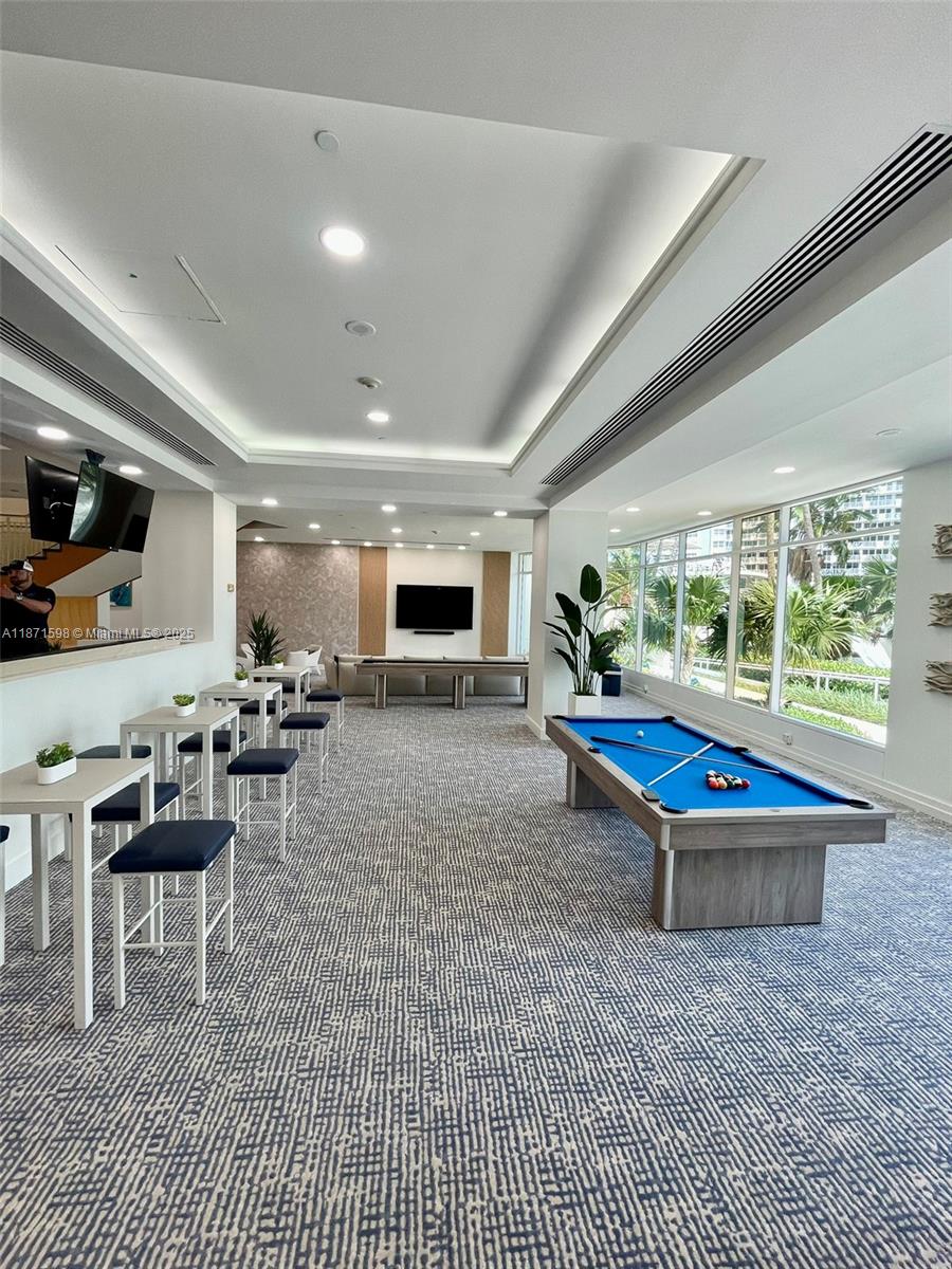 GALLERY ONE CONDO - Residential Lease