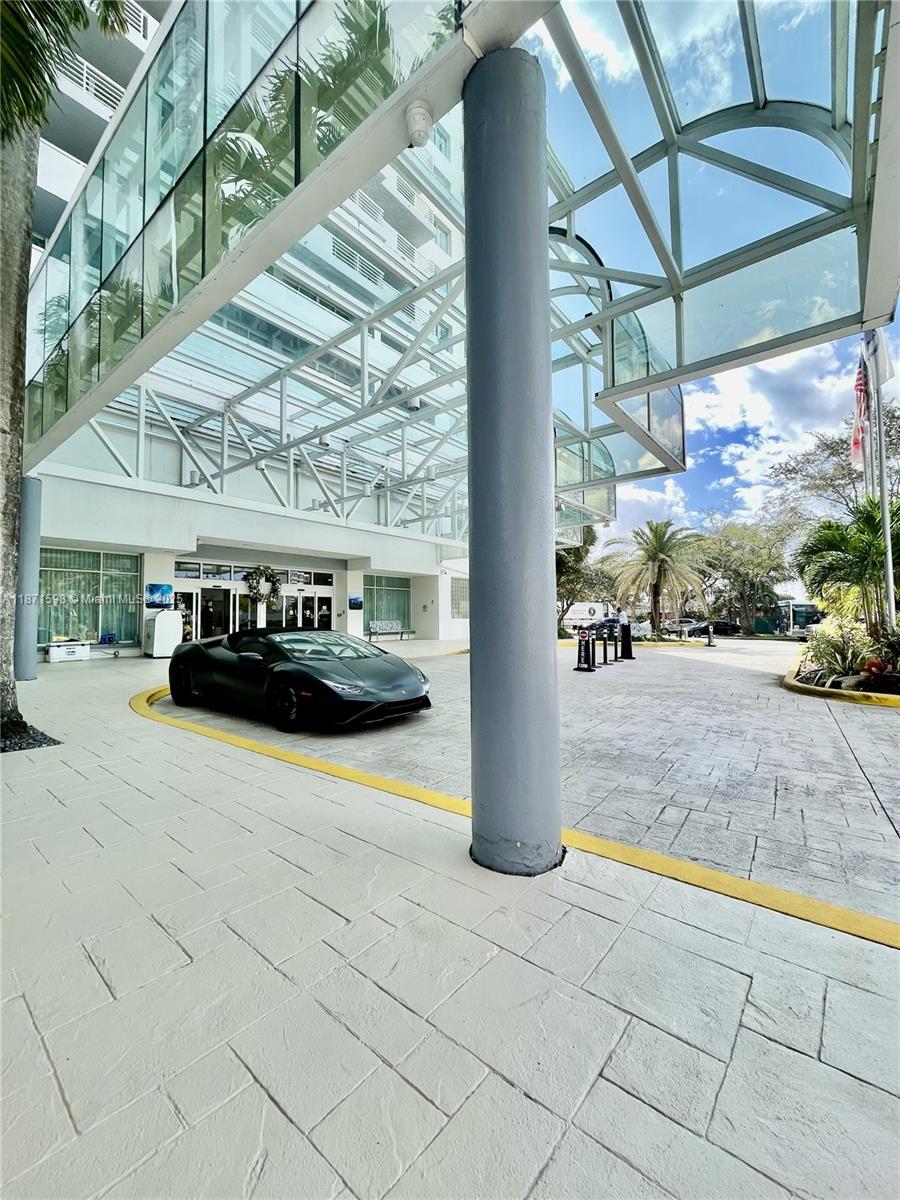 GALLERY ONE CONDO - Residential Lease