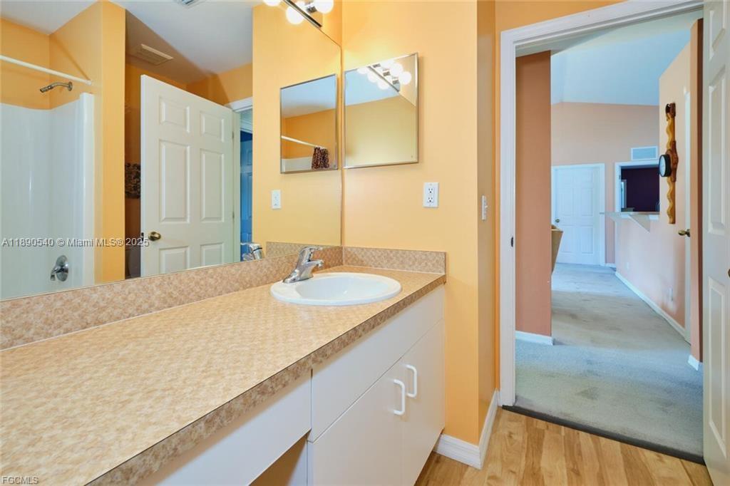 Mirror Lakes - Residential