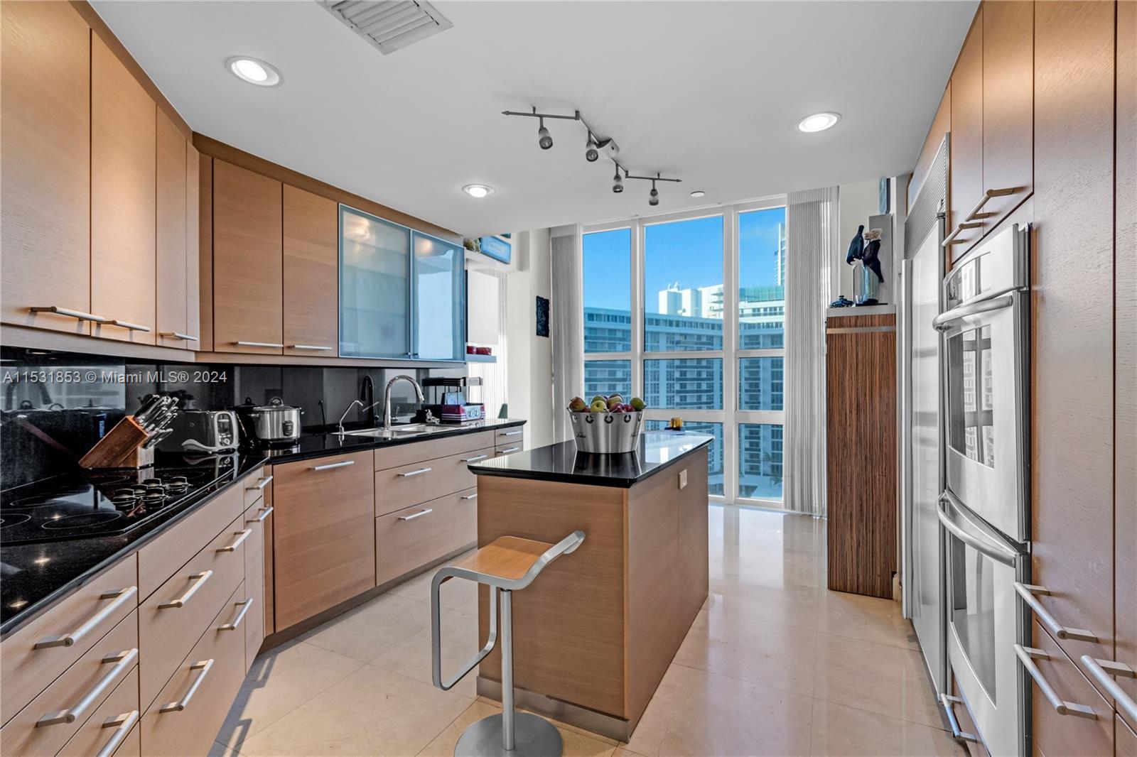 BELLINI CONDO - Residential Lease