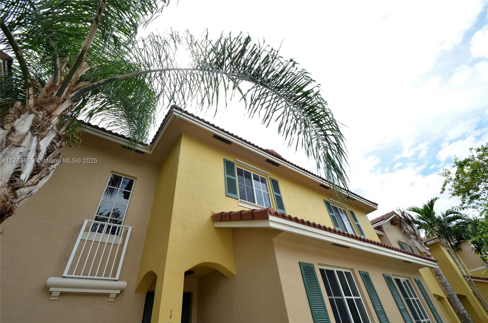 1956 Sw 60th Ter 1956, North Lauderdale, Miami-Dade County, Florida - 3 Bedrooms  
3 Bathrooms - 