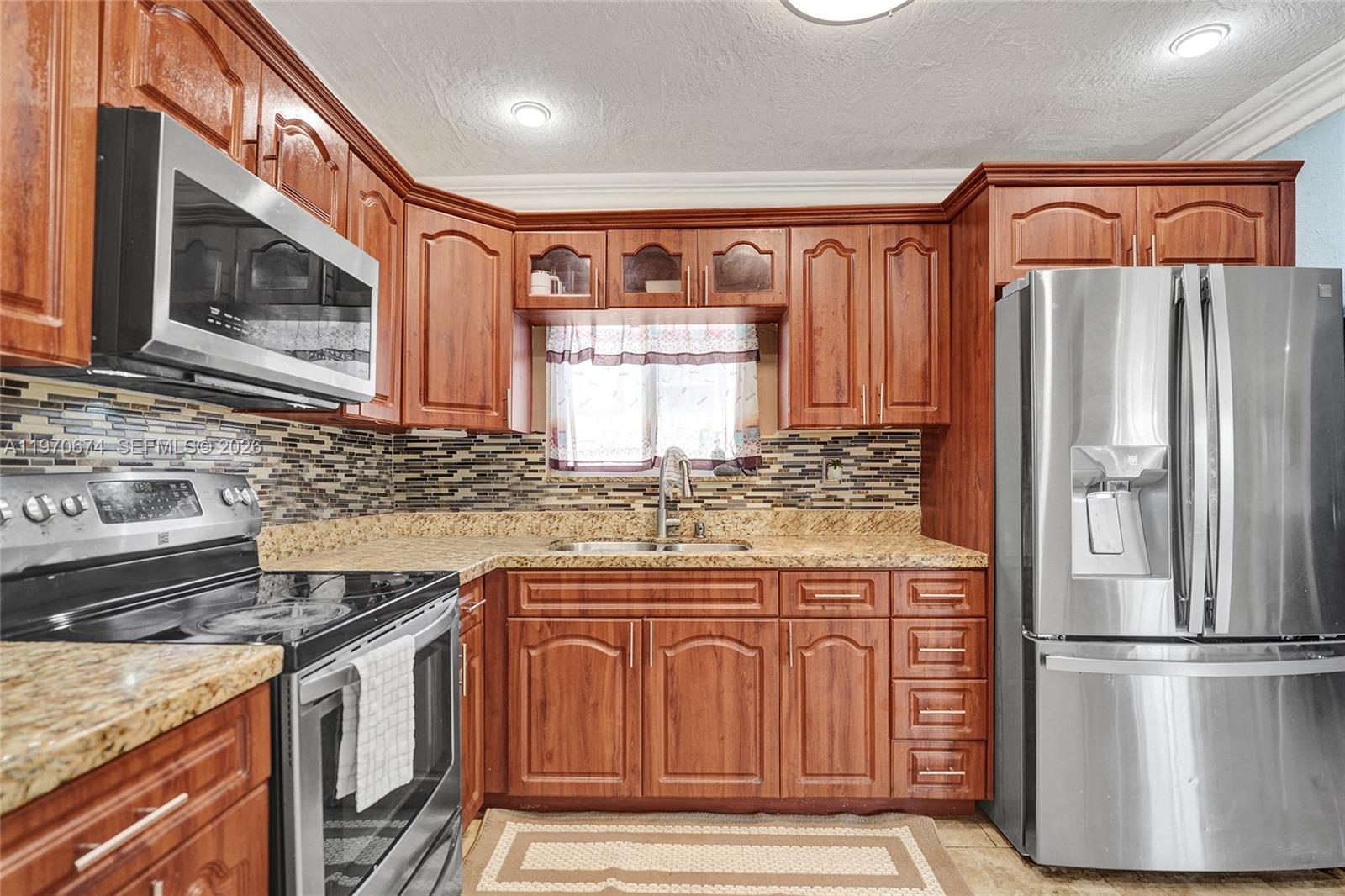 SUNNY ISLES INLAND - Residential