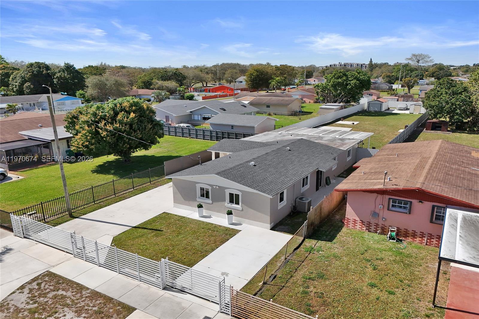 SUNNY ISLES INLAND - Residential