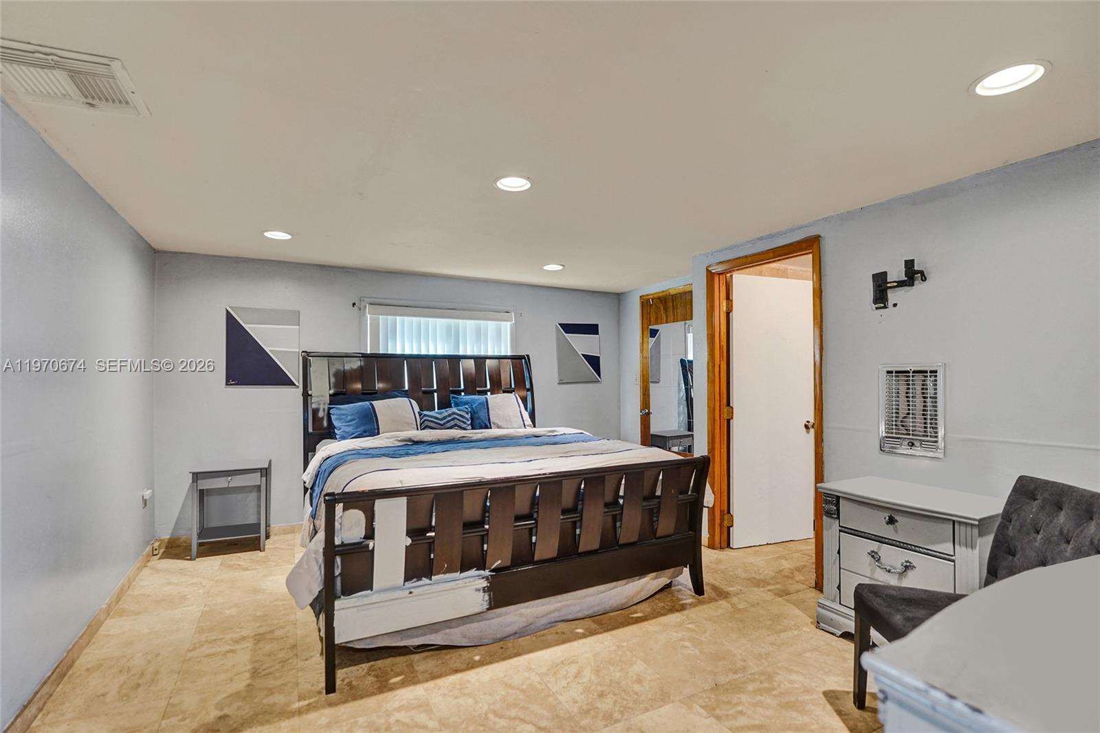 SUNNY ISLES INLAND - Residential