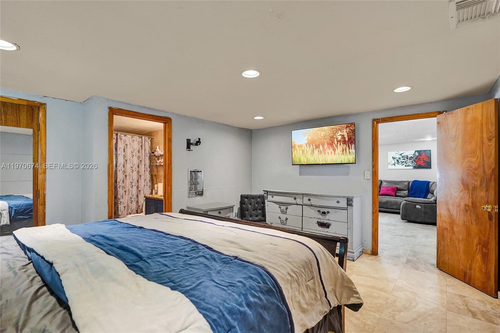 SUNNY ISLES INLAND - Residential