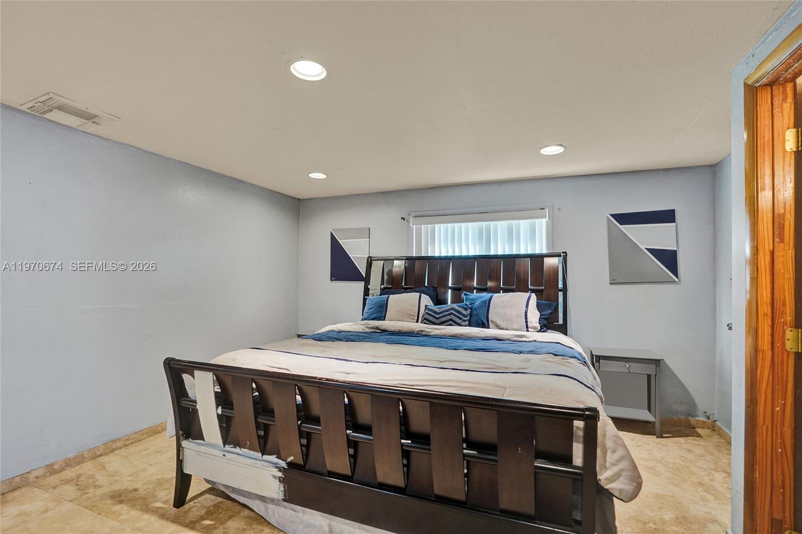 SUNNY ISLES INLAND - Residential