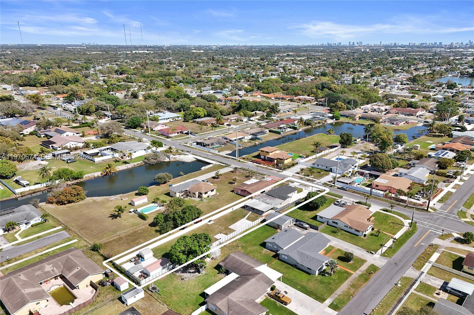 SUNNY ISLES INLAND - Residential