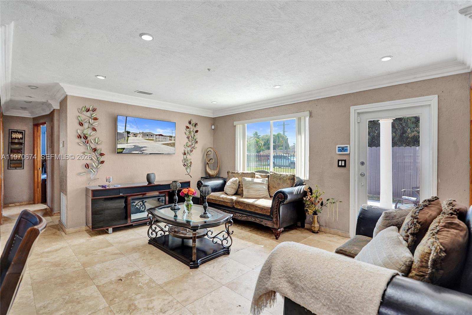 SUNNY ISLES INLAND - Residential