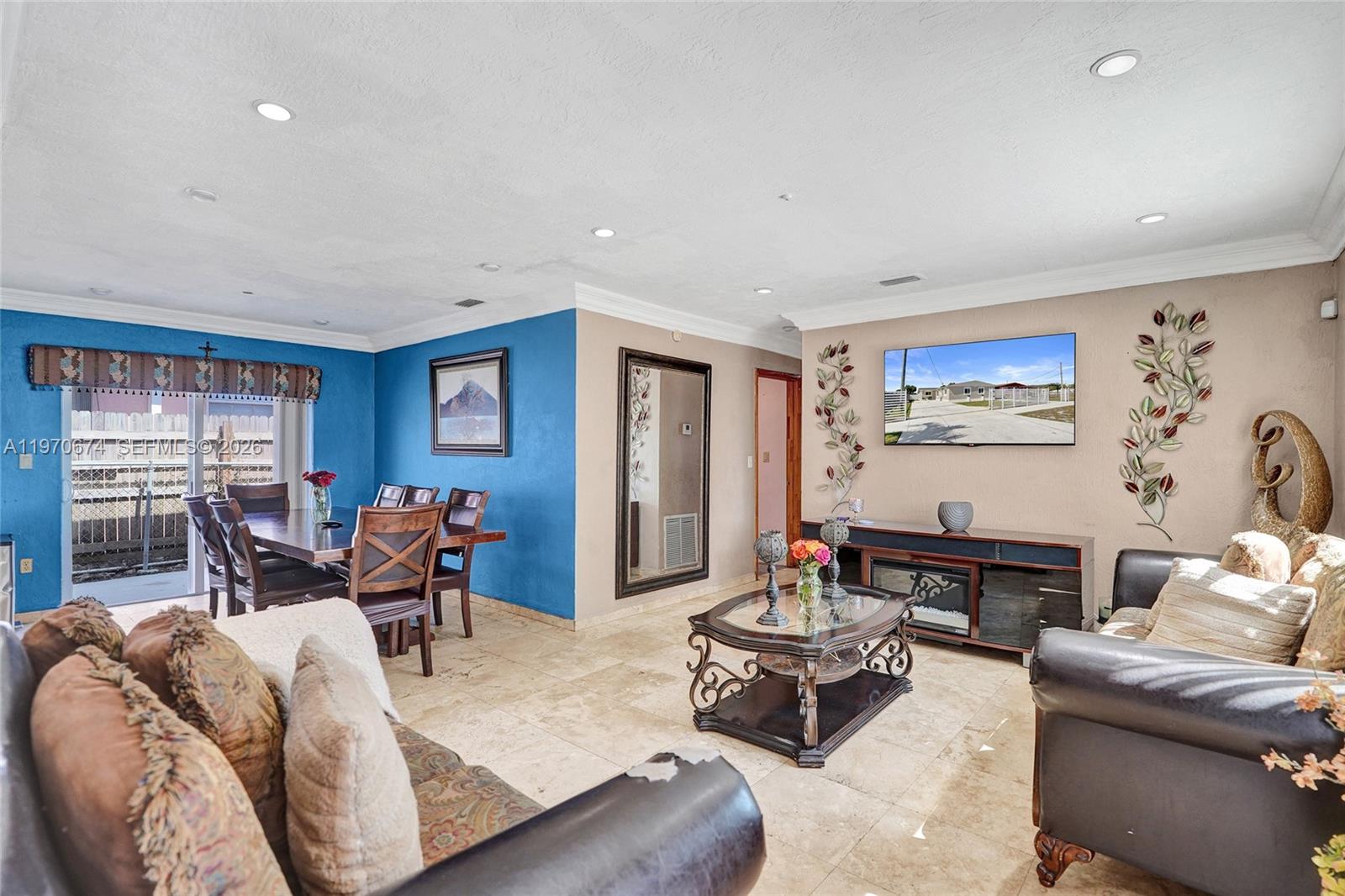 SUNNY ISLES INLAND - Residential