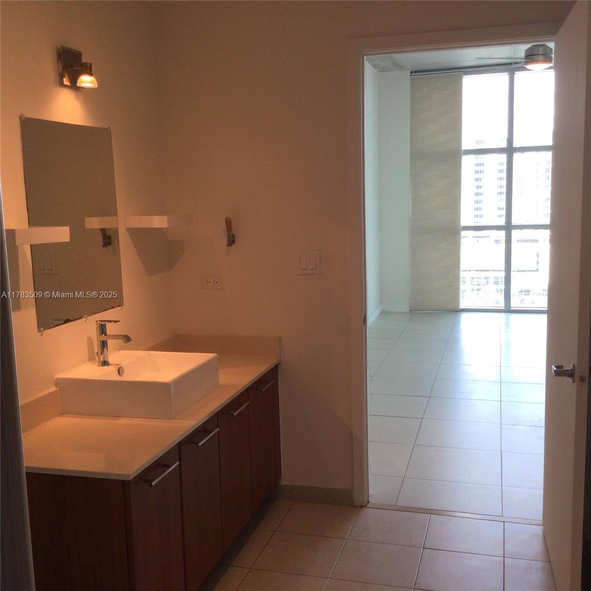 FOUR MIDTOWN MIAMI CONDO - Residential