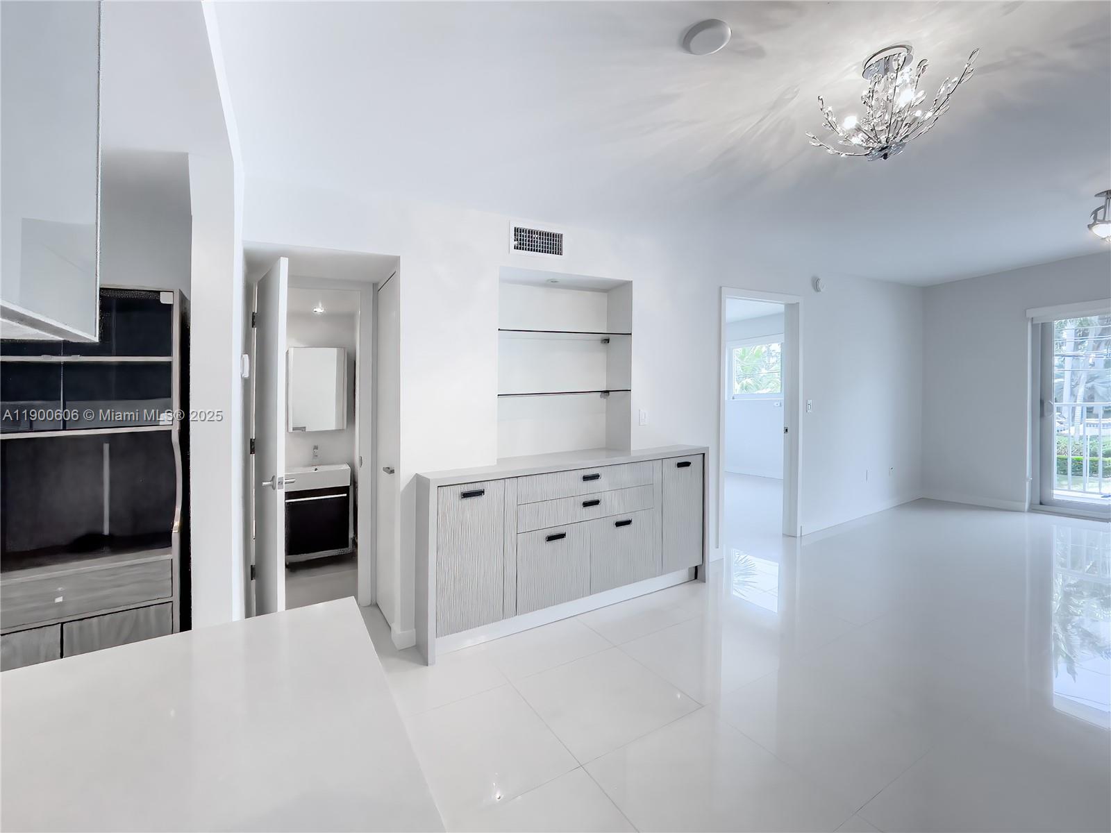 ARCADIA CONDO - Residential Lease