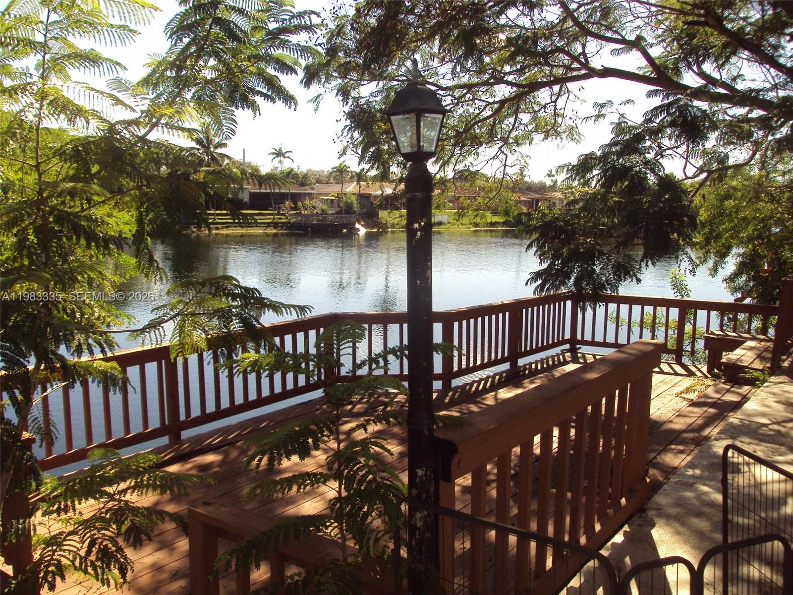 KENDALE LAKES NORTH SEC 1 - Residential