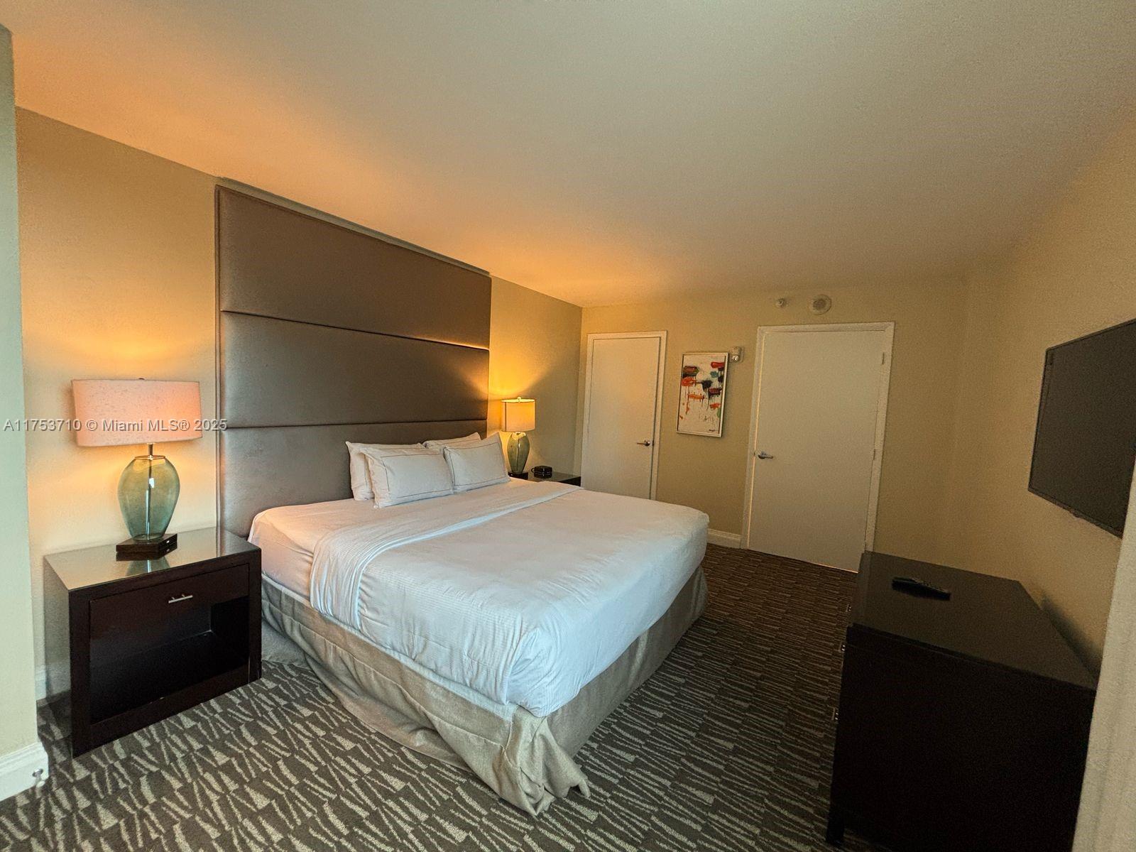 2670 E Sunrise Blvd 302