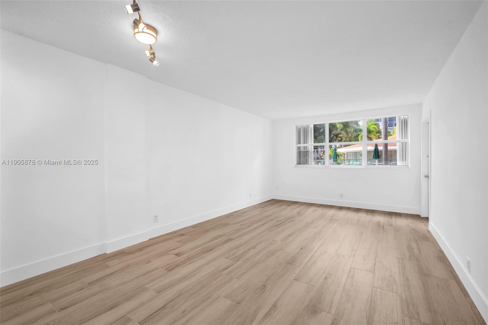 APRIL BREEZE CONDO - Residential Lease