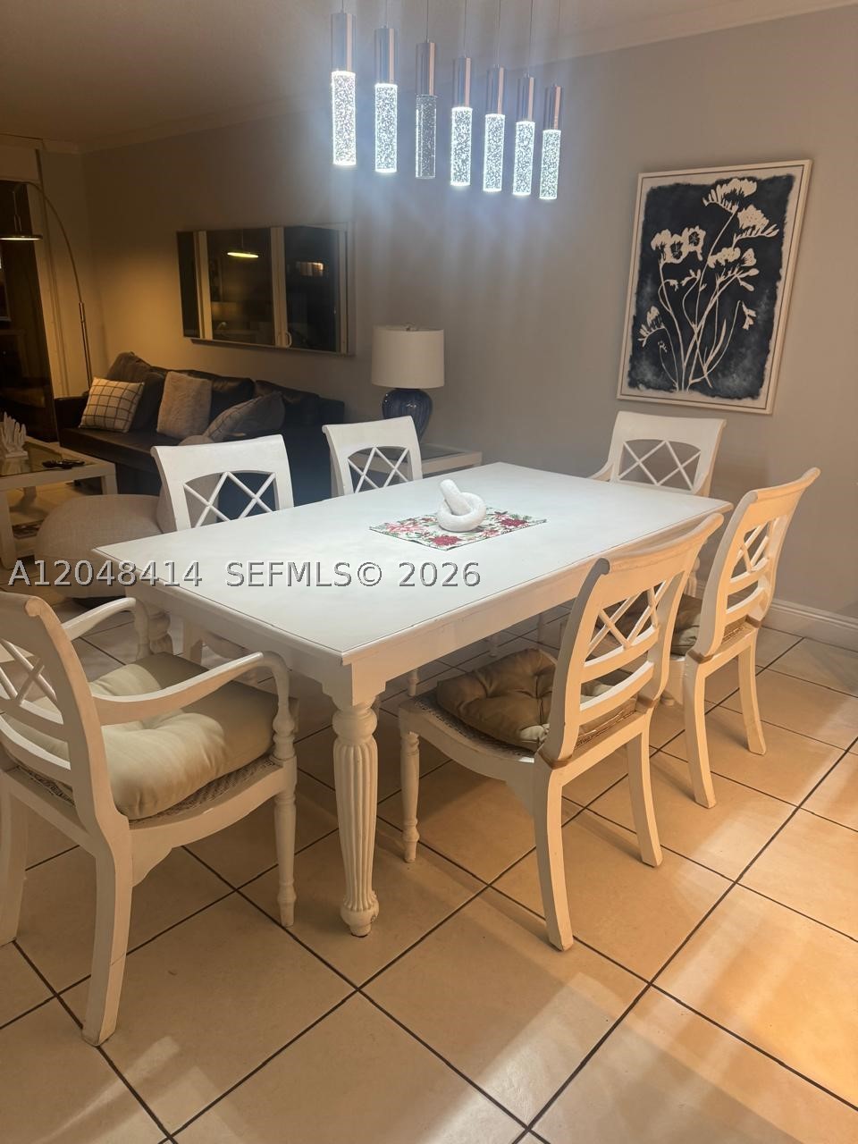 5601 Collins Ave 823