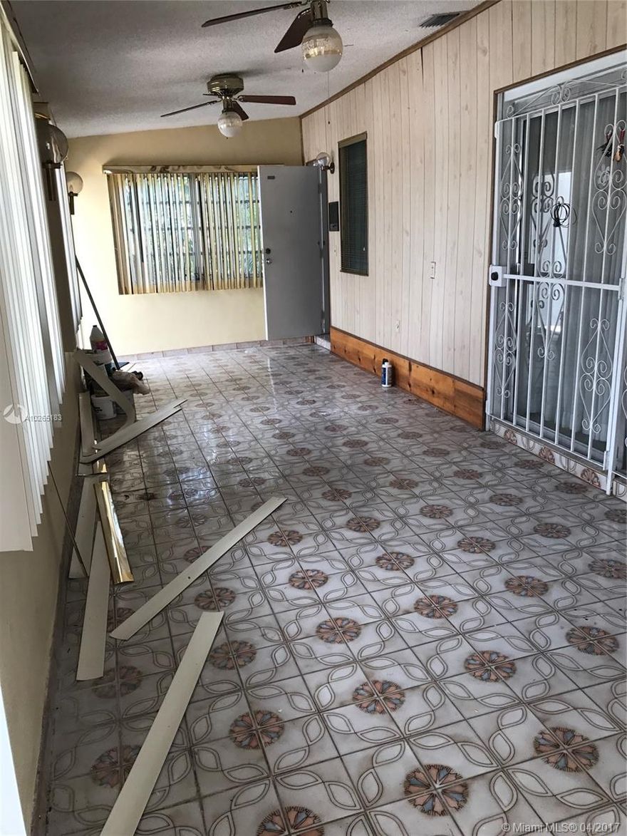 CALLING ALL INVESTORS!!!LEGAL 4/3 DUPLEX WITH POOL, OVER 3000 SQFT WITH PERMITS, HUGE CORNER DOUBLE LOT, AND GORGEOUS CURB APPEAL.  IN DECENT CONDITIONS BUT COULD USE SOME TLC. HANDYMAN SPECIAL CAN BE RENTED FOR BIG MONEY OR REMODELED TO FLIP. CASH