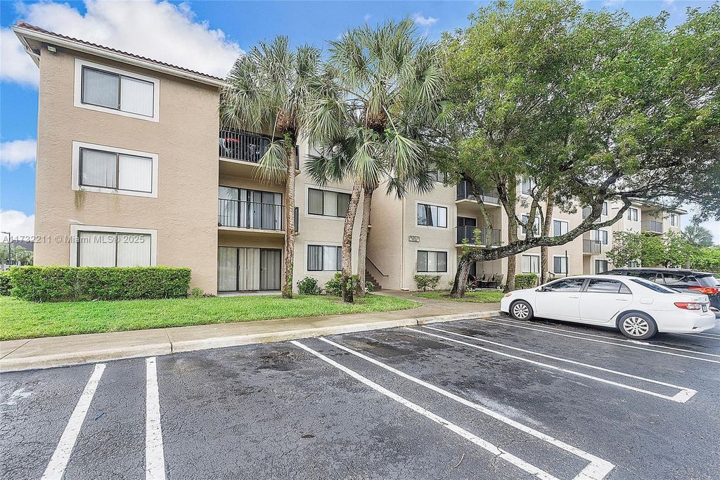 Photo of 9244 W Atlantic Blvd #1216, Coral Springs, FL 33071 (MLS # A11732211)