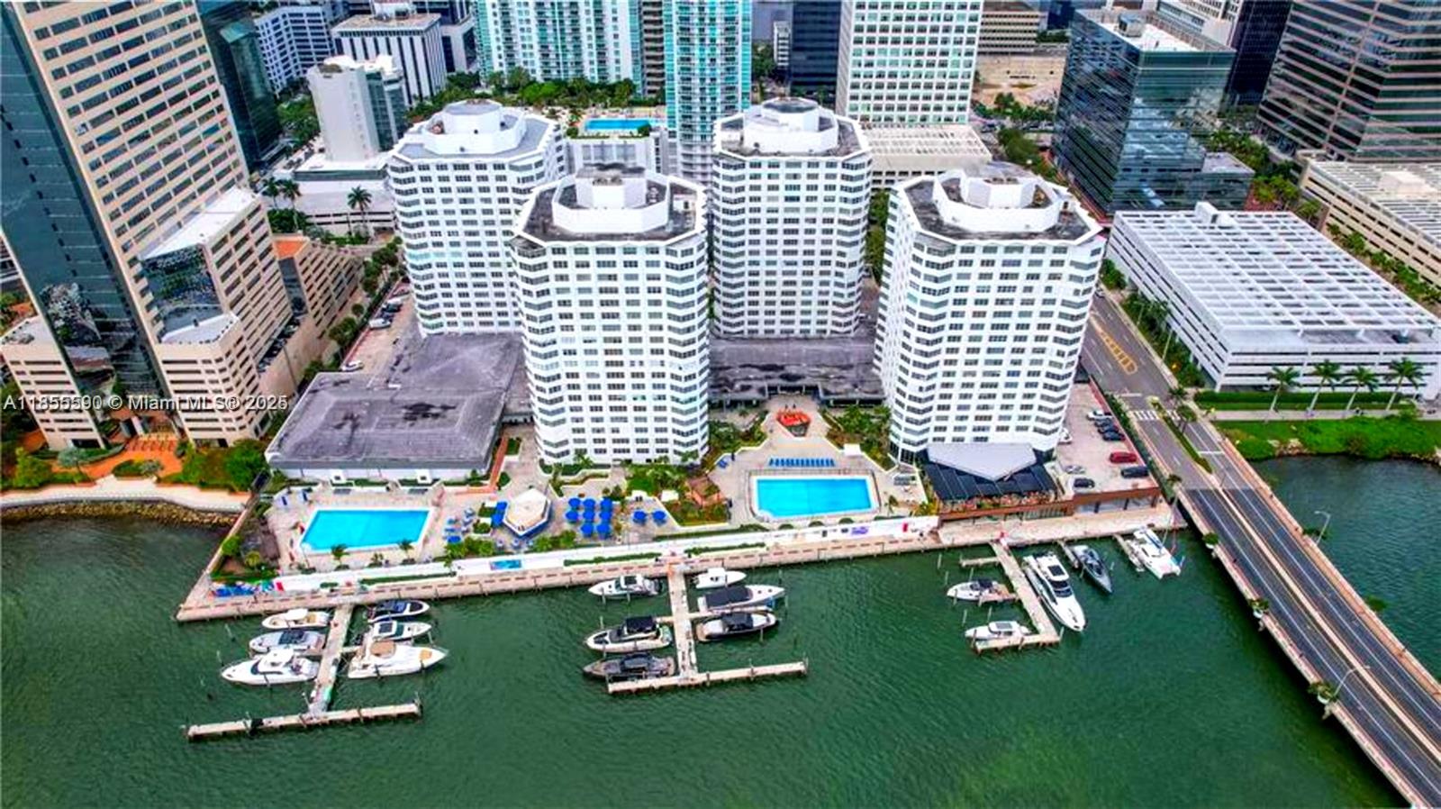 999 Brickell Bay Dr 604