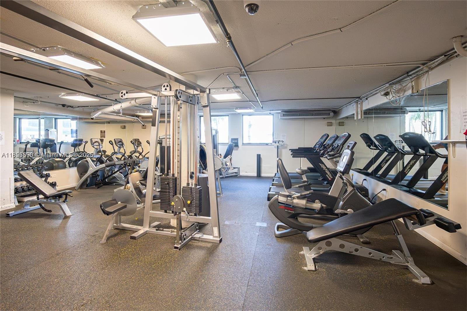 FOUR AMBASSADORS CONDO PH - Residential Lease