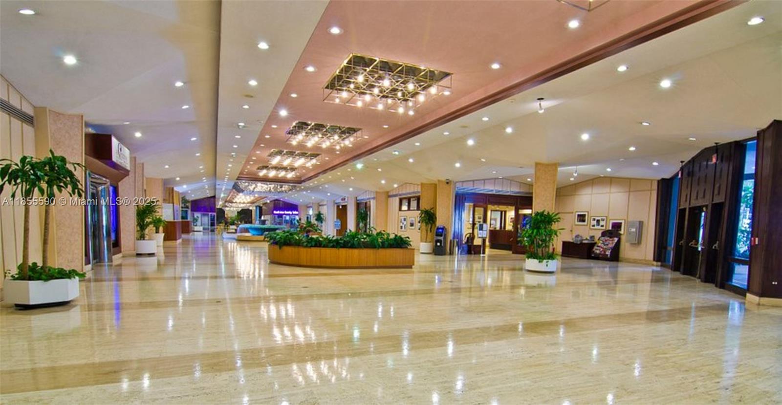 999 Brickell Bay Dr 604