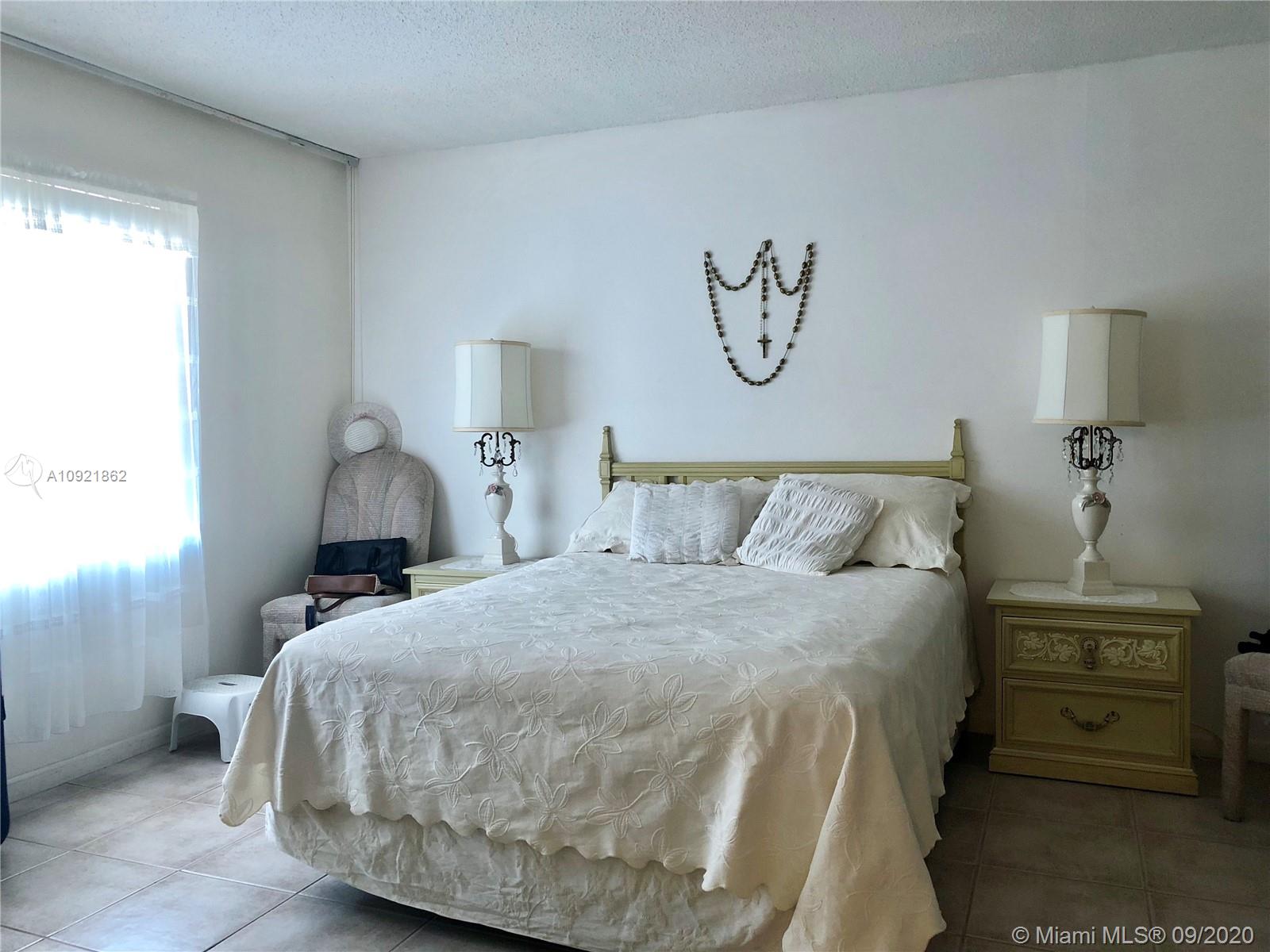 EVERETT ARMS 7 CONDO - Residential Lease