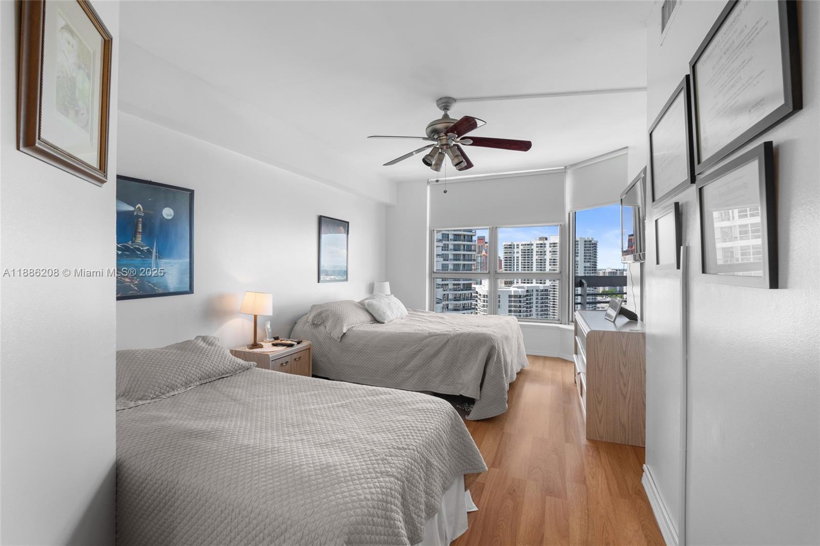 MYSTIC POINTE CONDO NO TW - Residential