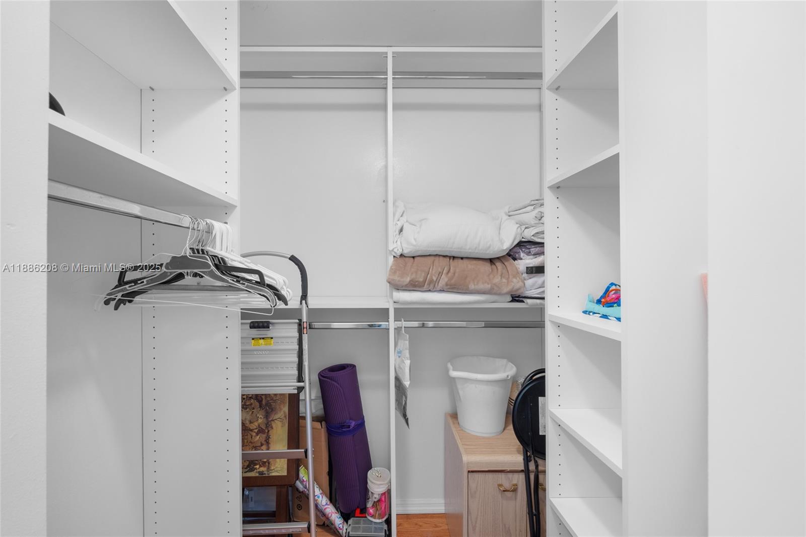 MYSTIC POINTE CONDO NO TW - Residential