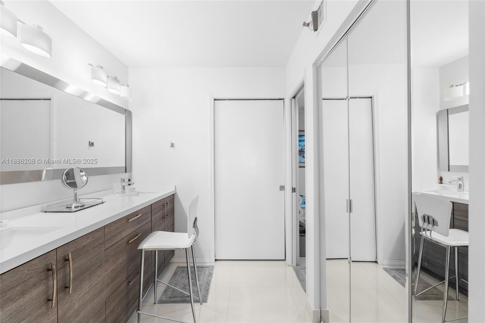 MYSTIC POINTE CONDO NO TW - Residential