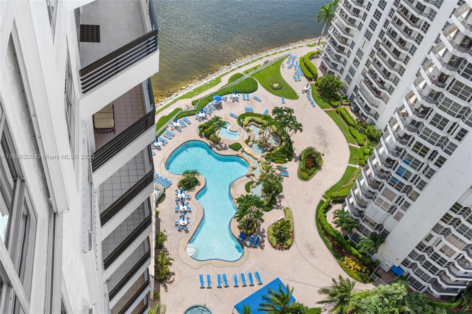 MYSTIC POINTE CONDO NO TW - Residential