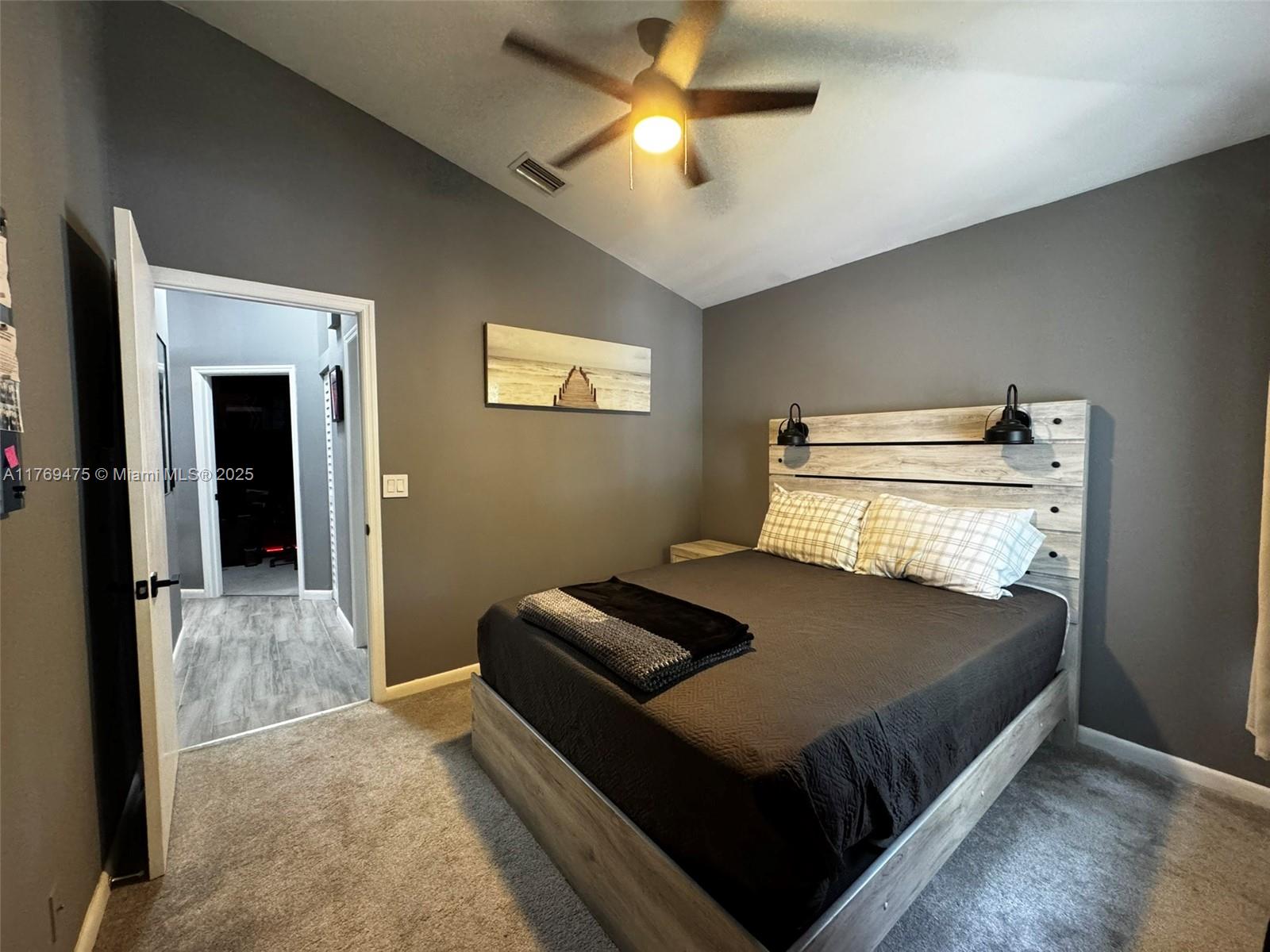 HARBOUR POINTE AT RIVER B - Residential