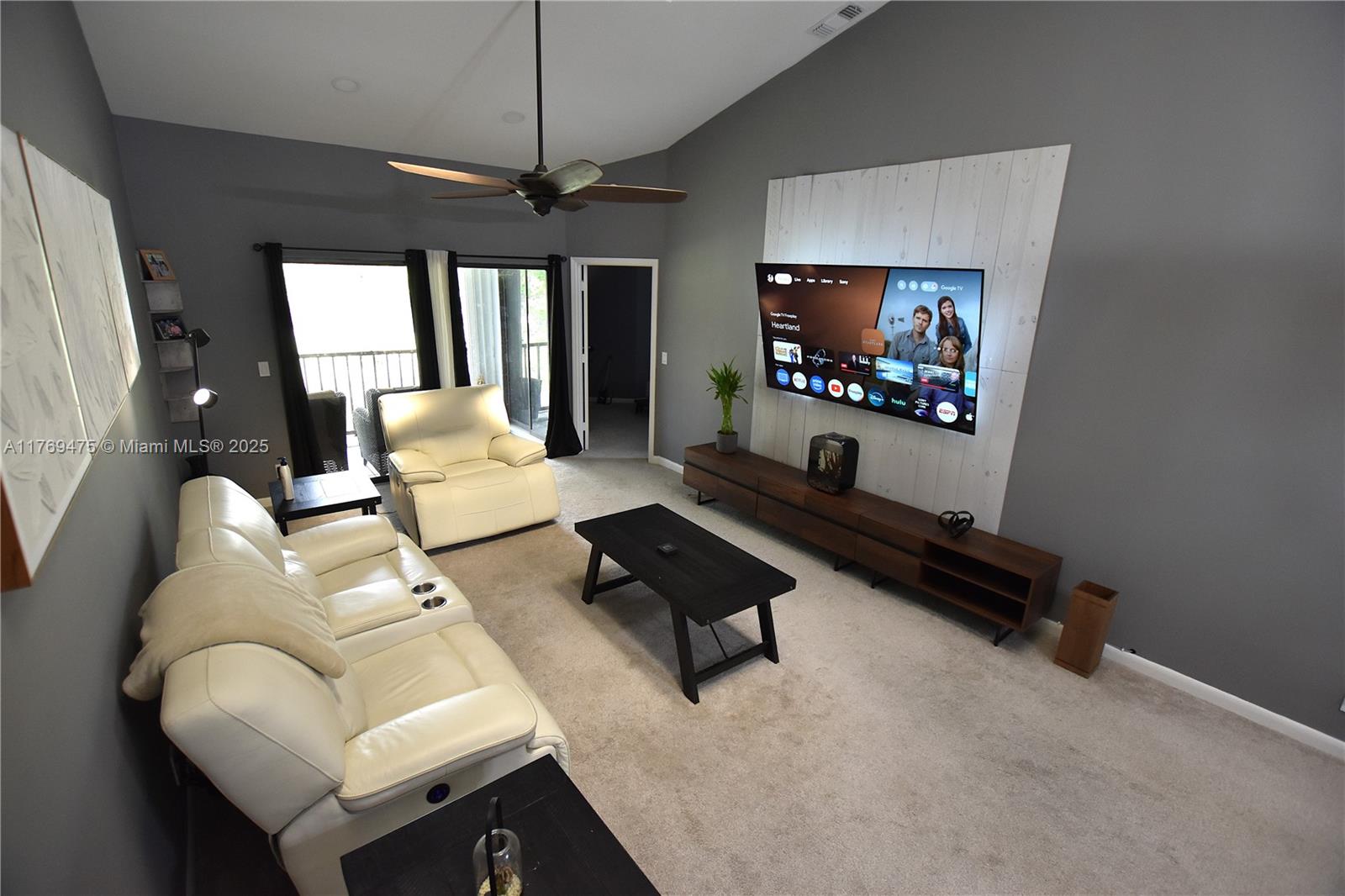 HARBOUR POINTE AT RIVER B - Residential