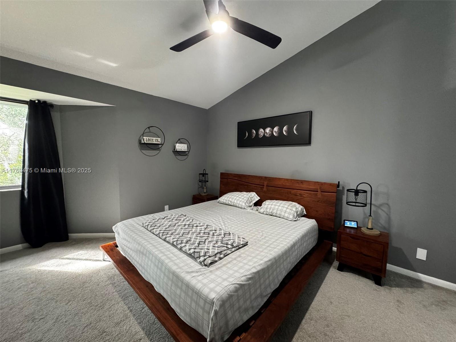 HARBOUR POINTE AT RIVER B - Residential