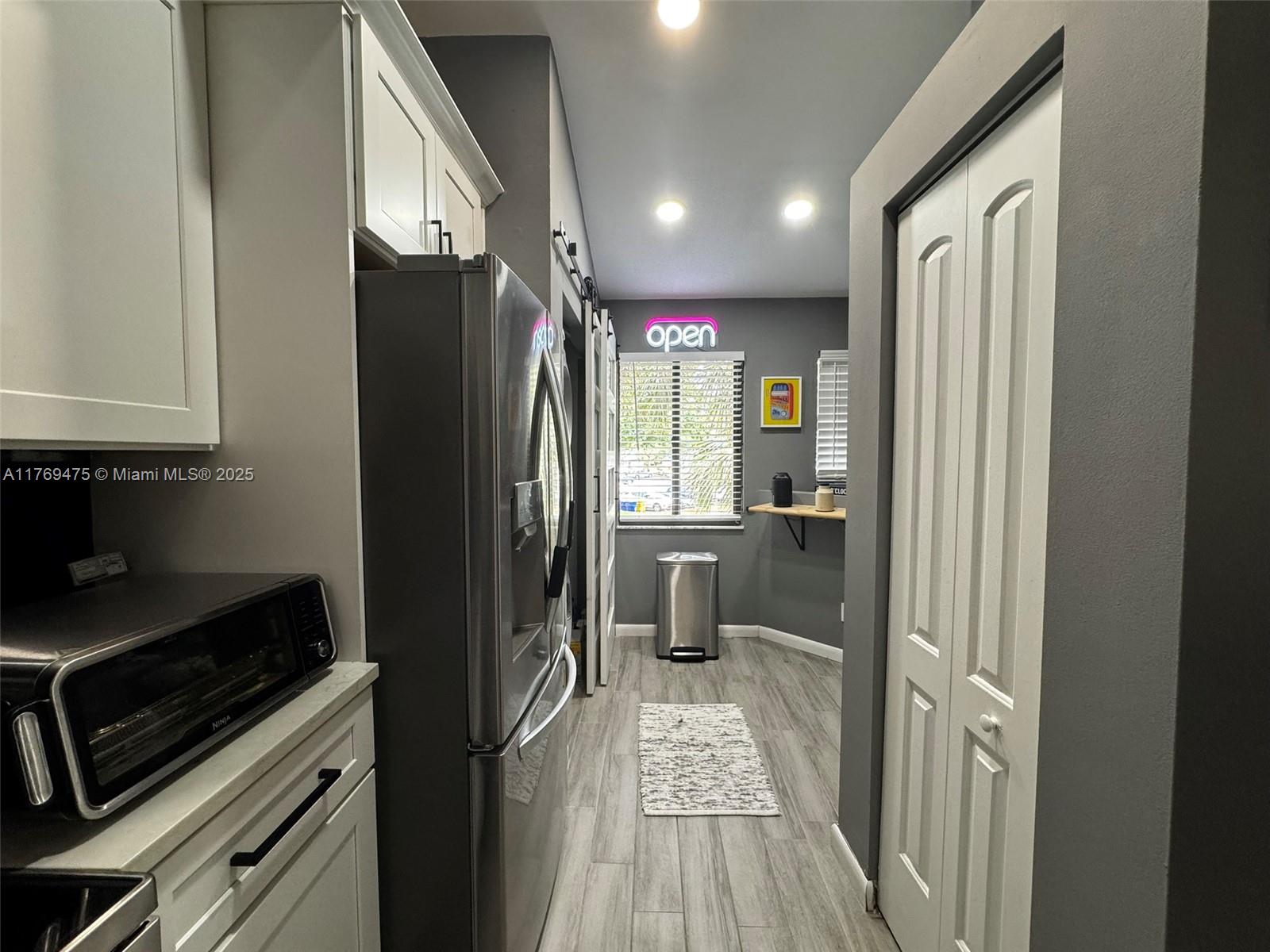 HARBOUR POINTE AT RIVER B - Residential